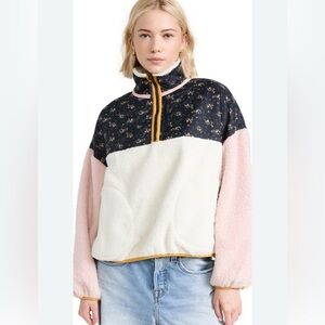 The Great Outdoors The Plush colorblock half zip fleece - L